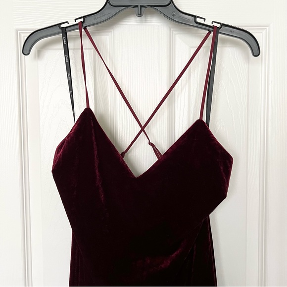 NWOT Bardot Velvet Slip Dress (Wine Red) - size US 8 - Picture 2 of 12